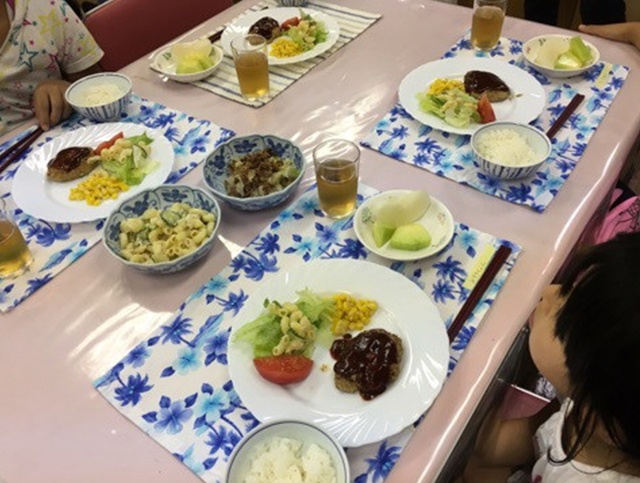 新宿区ニコニコ子ども食堂